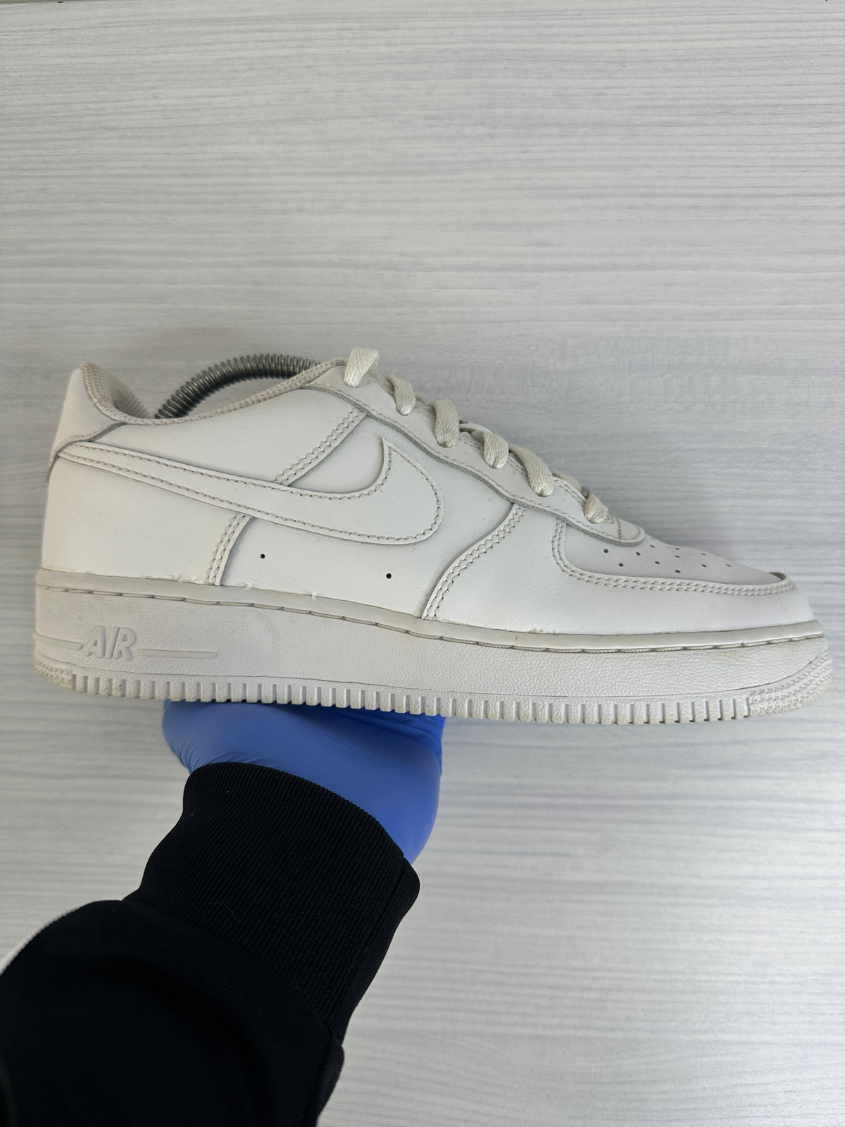 Nike Air Force 1 White - UK 6