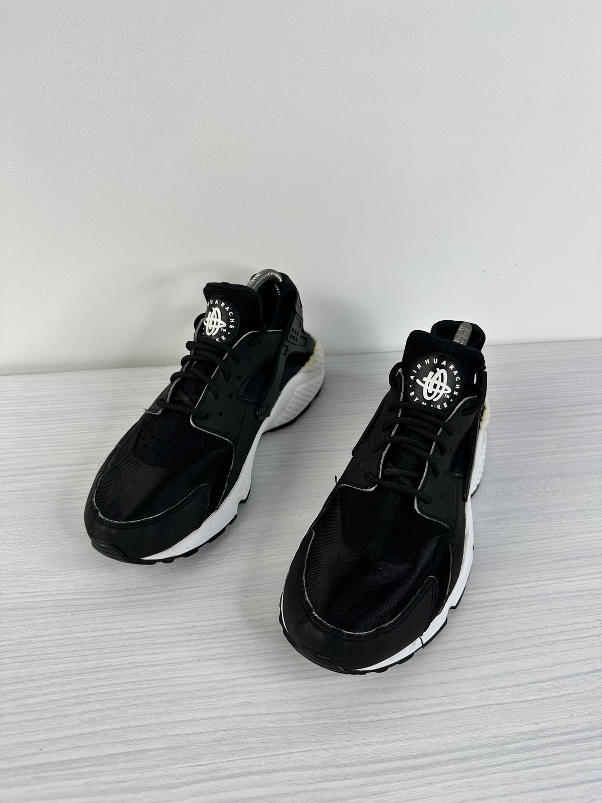 Nike Air Huarache Black White - UK 6.5