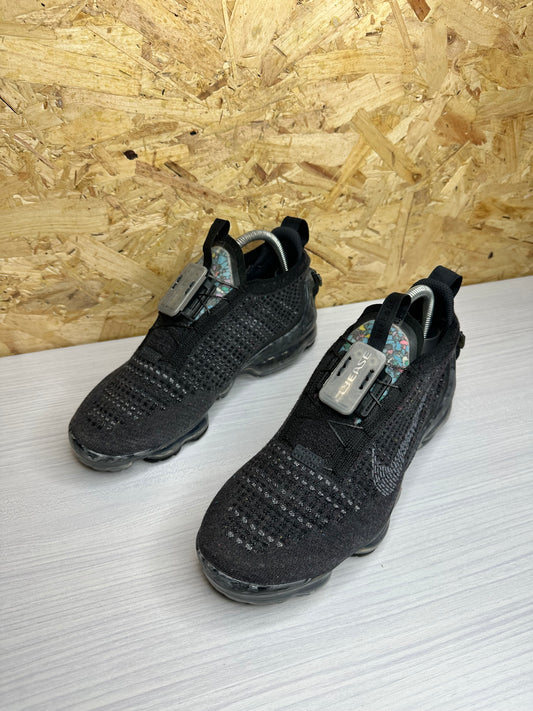Nike Air VaporMax 2020 Flyknit Black - UK 6