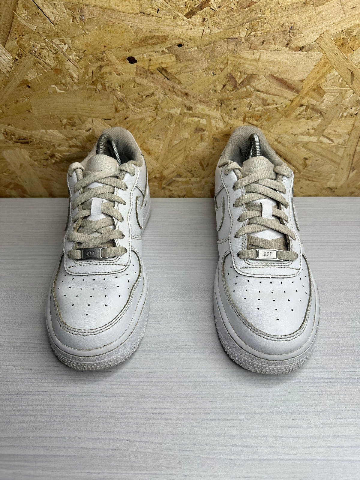 Nike Air Force 1 White - UK 6