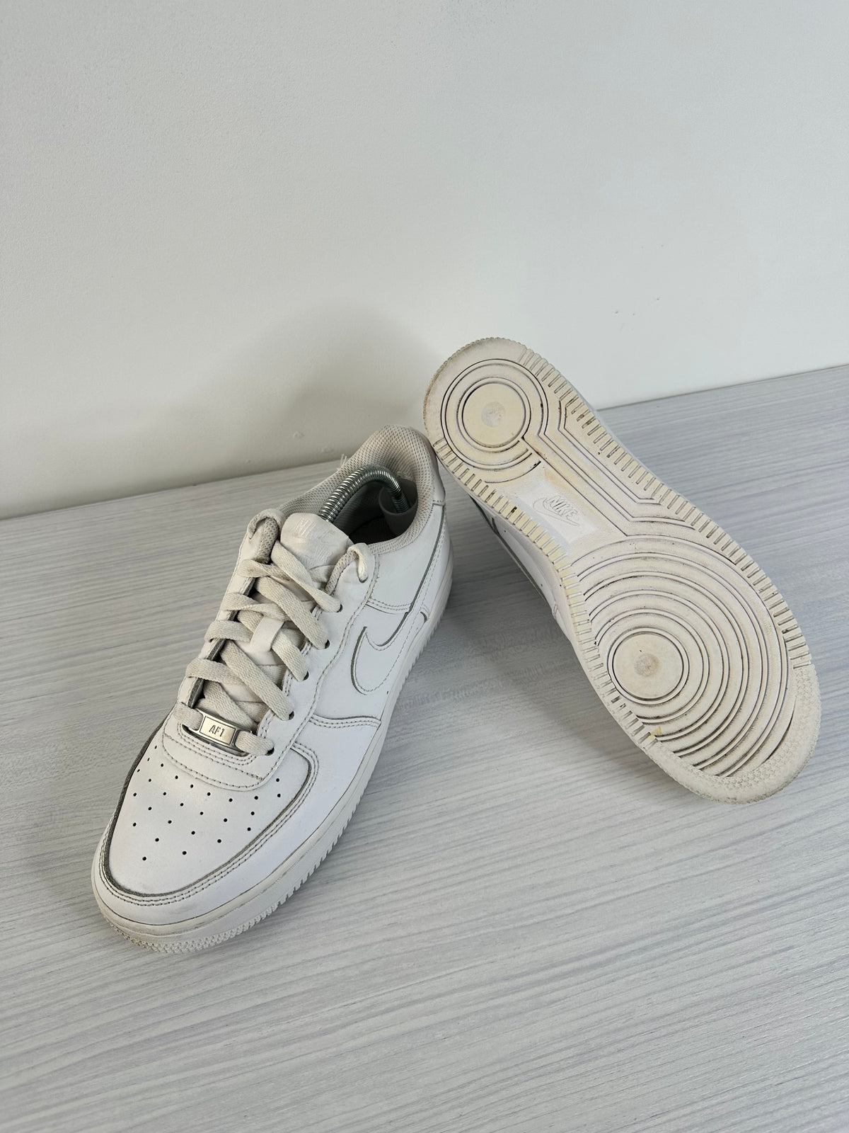 Nike Air Force 1 White - UK 6