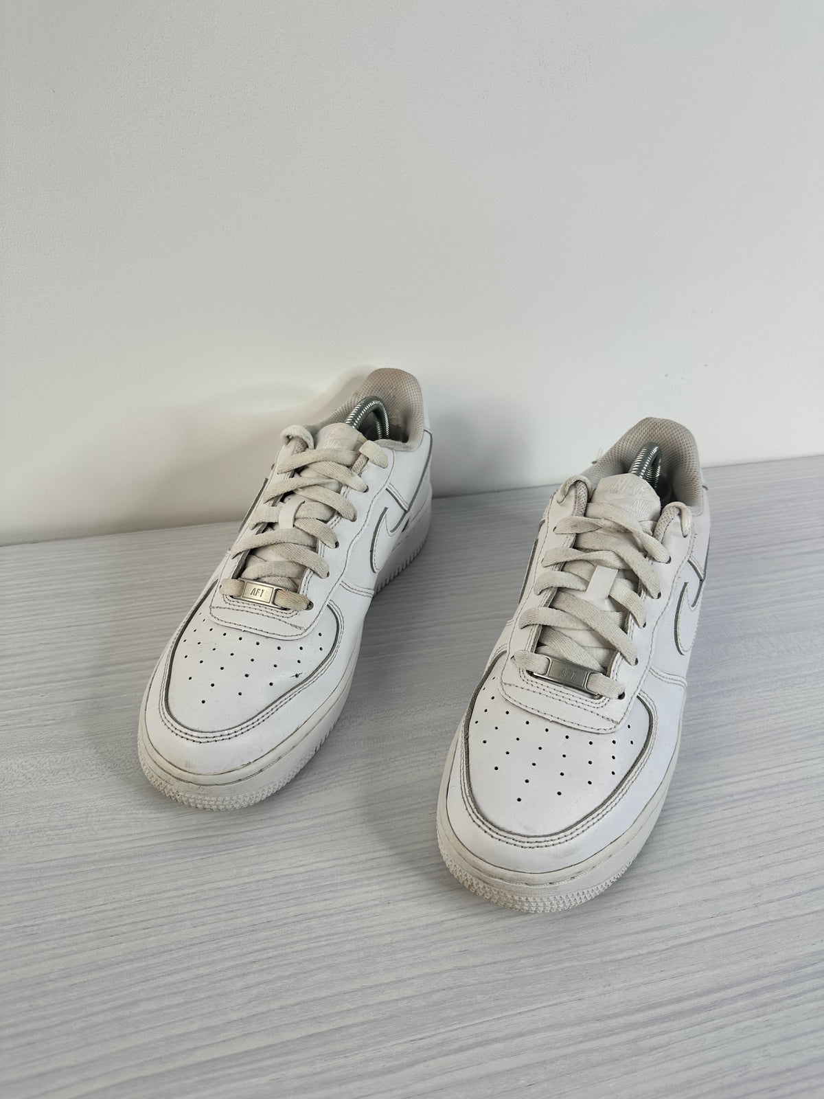 Nike Air Force 1 White - UK 6